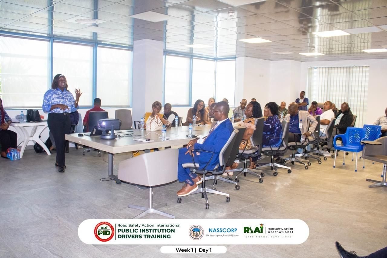 a facilitator leads a classroom session