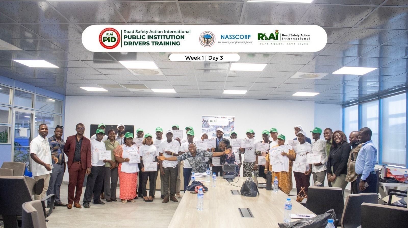 participants and facilitators at the close of the first batch