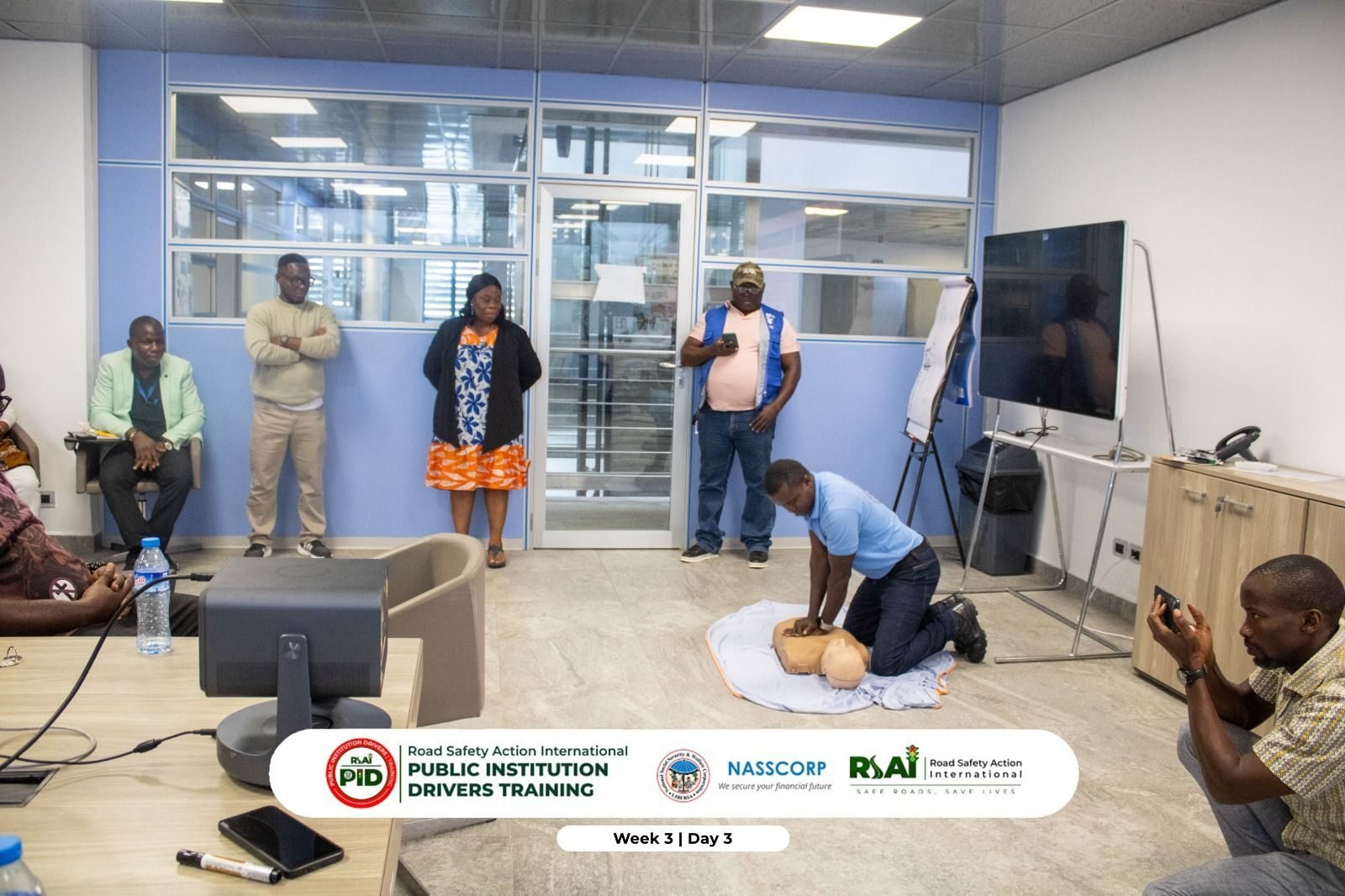 a CPR demonstration on a training manikin
